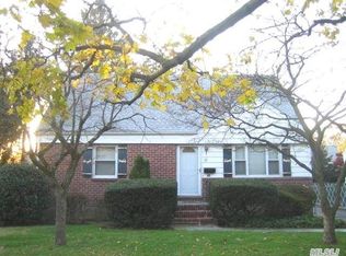 60 Middle Neck Rd, Port Washington, NY 11050