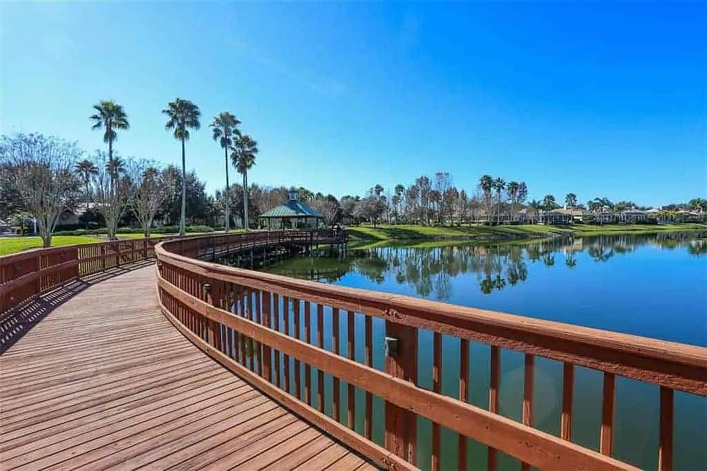 3 bed, 1955 sqft, $4,000 — Photo 4