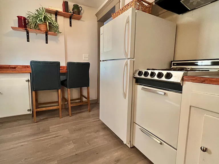 175 S Main St #C — Photo 10