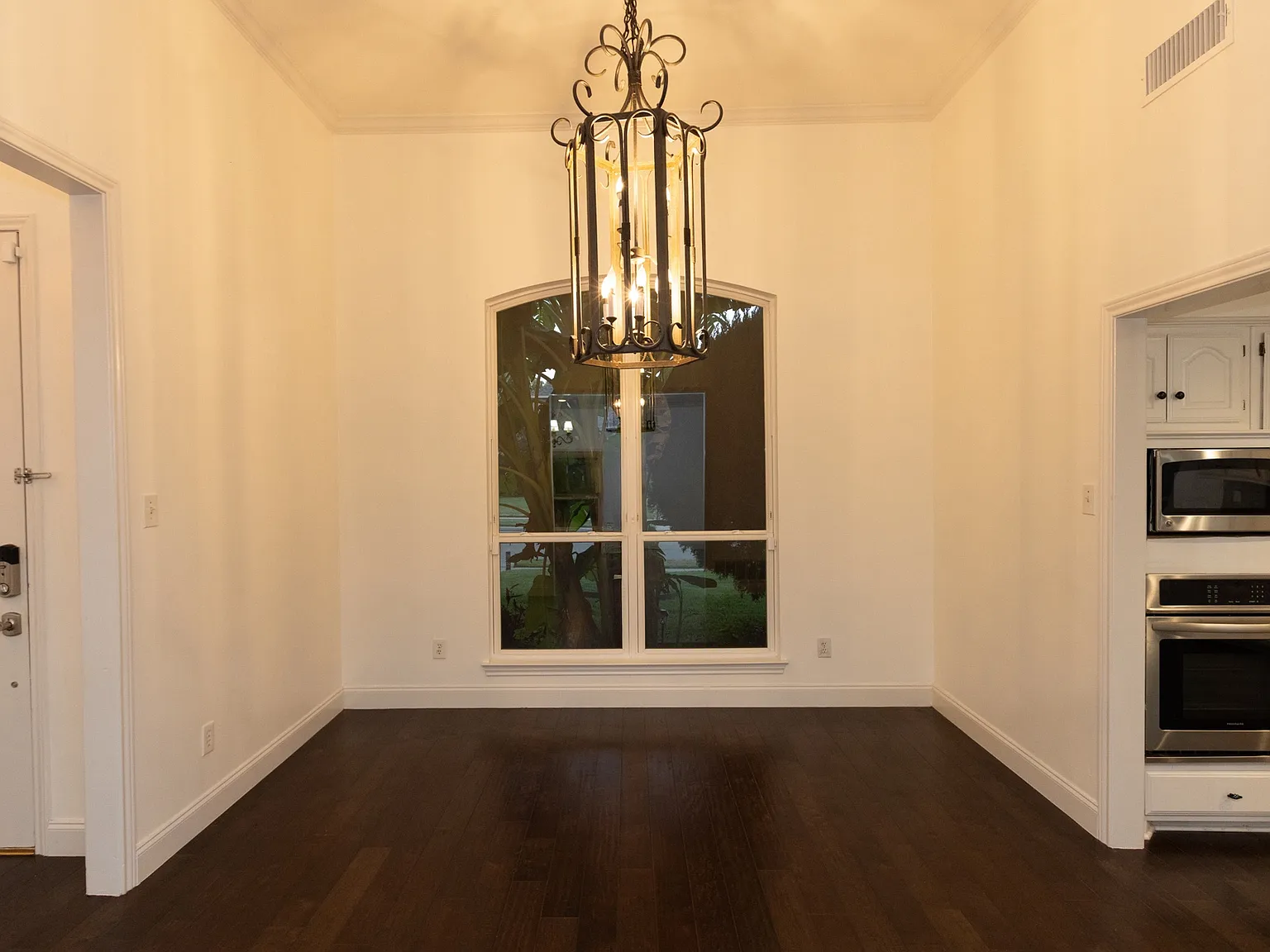 4669 Portrait Ln — Photo 4