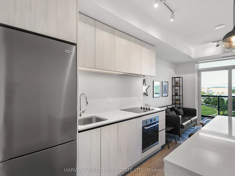 2495 Eglinton Ave W #609 — Photo 5