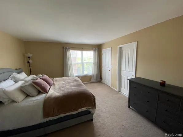 25322 Saint James #212, Southfield, MI 48075