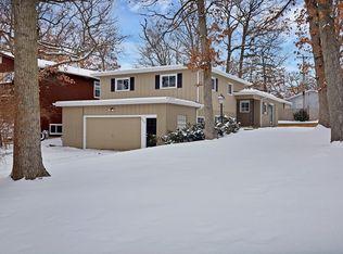 553 Arbor Dr, Round Lake Park, IL