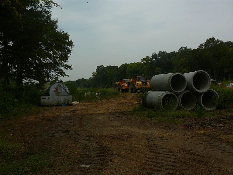 2nd image of 881 N Bierdeman Rd