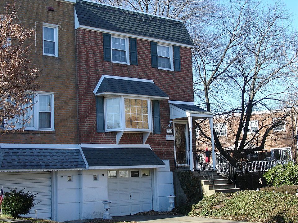 2nd image of 3212 Chelsea Pl