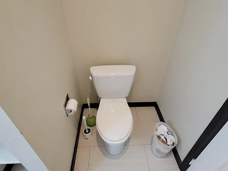 2215 Glenarm Pl — Photo 30