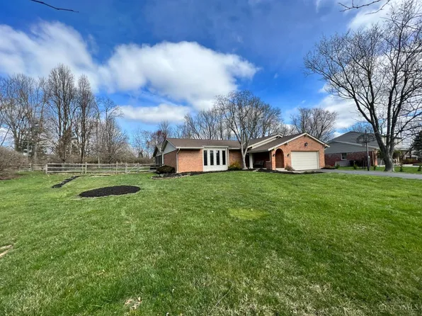 9944 Forestglen Dr, Montgomery, OH 45242