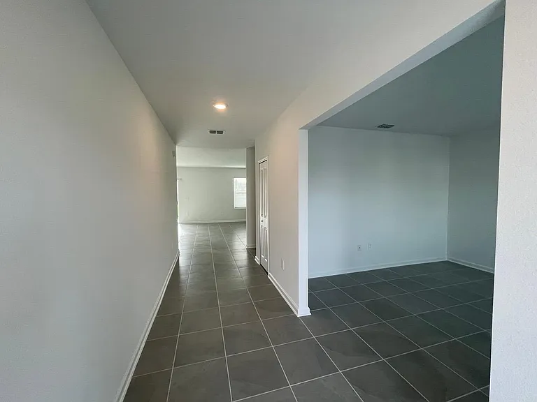 1003 John Jacob Rd — Photo 2