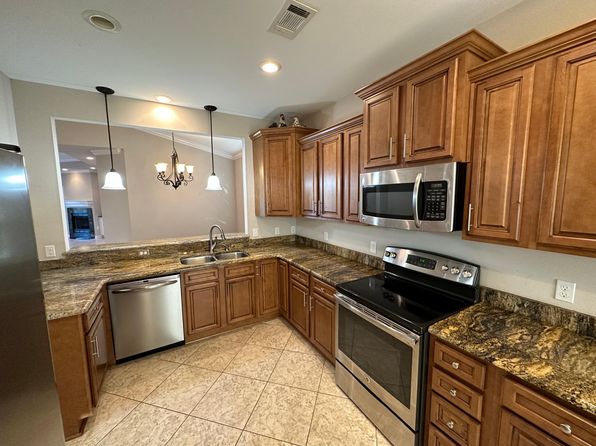 4048 Longwood Cir