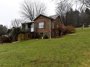 58 Waynesburg Rd, Washington, PA 15301