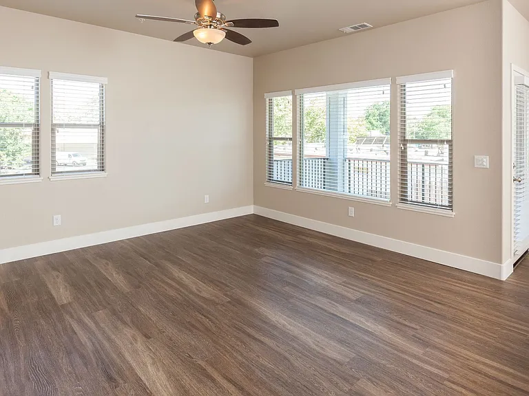 Located In South Chico! Uptown Place Apartments — Photo 2