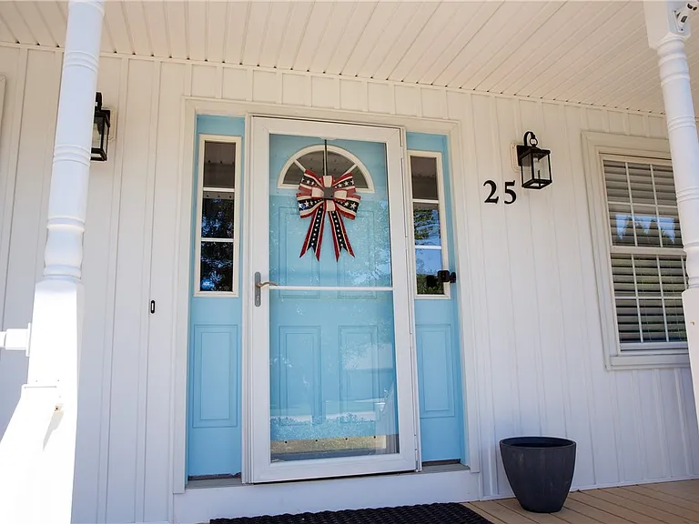 25 Sycamore Dr — Photo 2