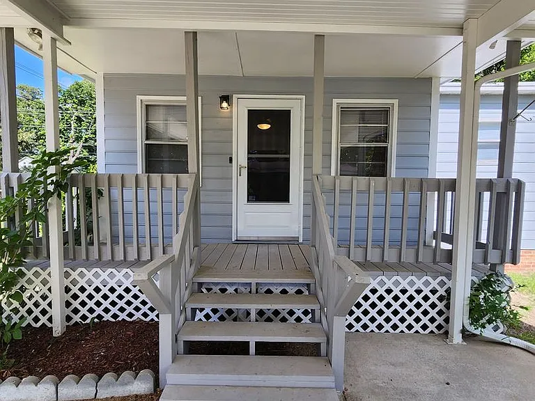 400 Roxie Ave — Photo 4