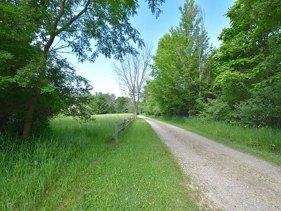 4th image of 3550 Daleview Dr