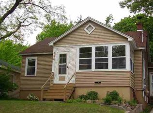 844 W Bluff St, Marquette, MI 49855