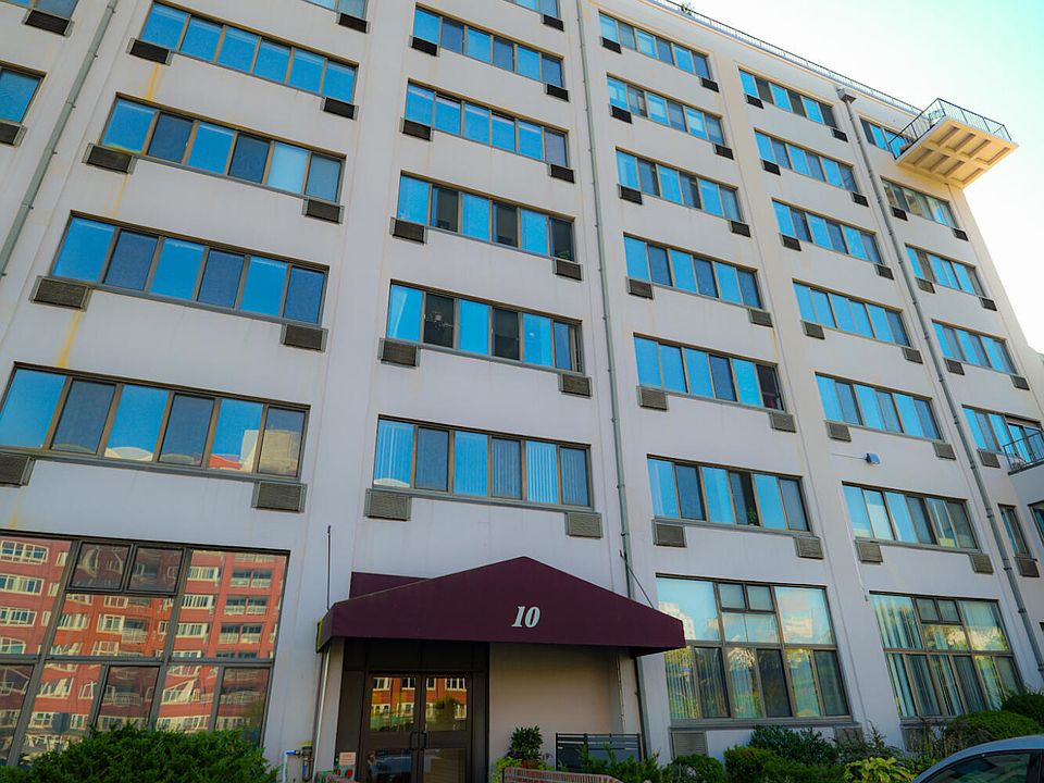 1st image of 10 Bay Street Lndg APT 4G