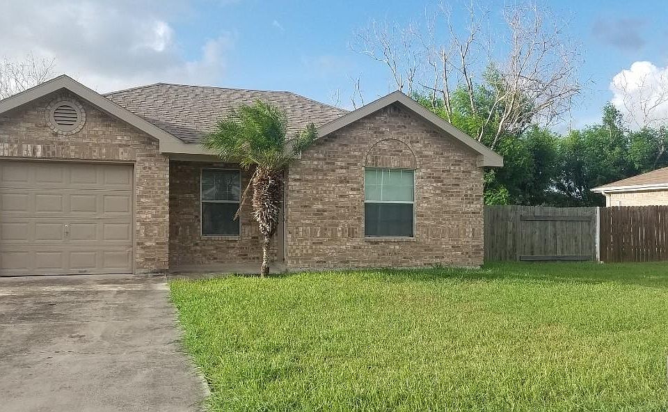 1st image of 3821 Connors Dr