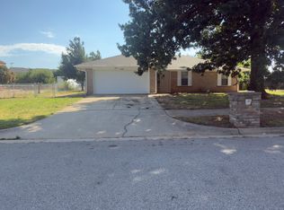 100 Lochwood Cir #1, Yukon, OK 73099