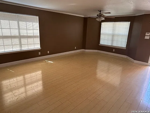 4 bed, 2.5 bath, 2278 sqft, $1,800 — Photo 3