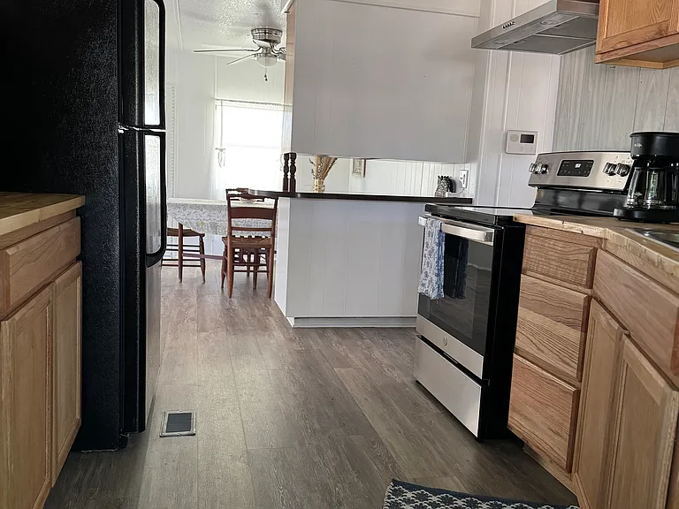 12136 Fairway Ave — Photo 10