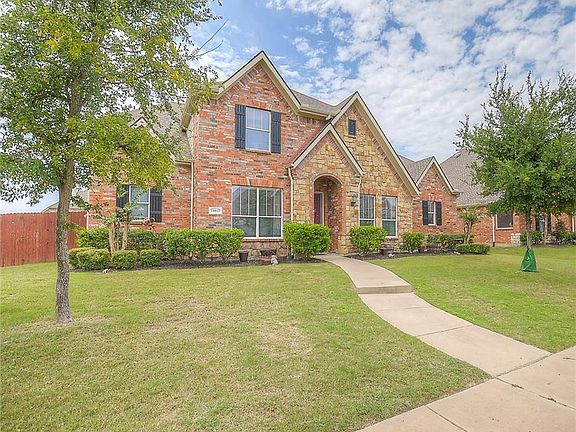 2nd image of 15025 Blakehill Dr