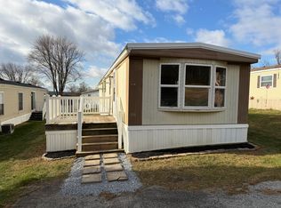 108 Hideaway Ln, Honey Brook, PA 19344