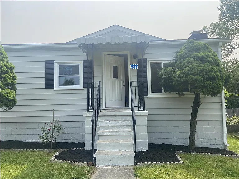 9109 49th Pl — Photo 24