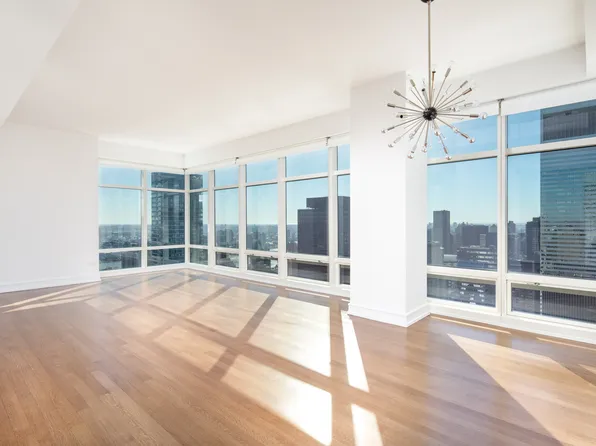 151 East 58th Street image 1 of 7