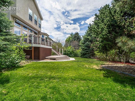 4th image of 3780 Masters Dr