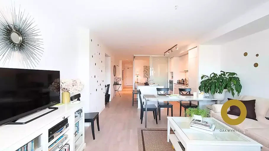 2468 Bayswater St #1A photo 1