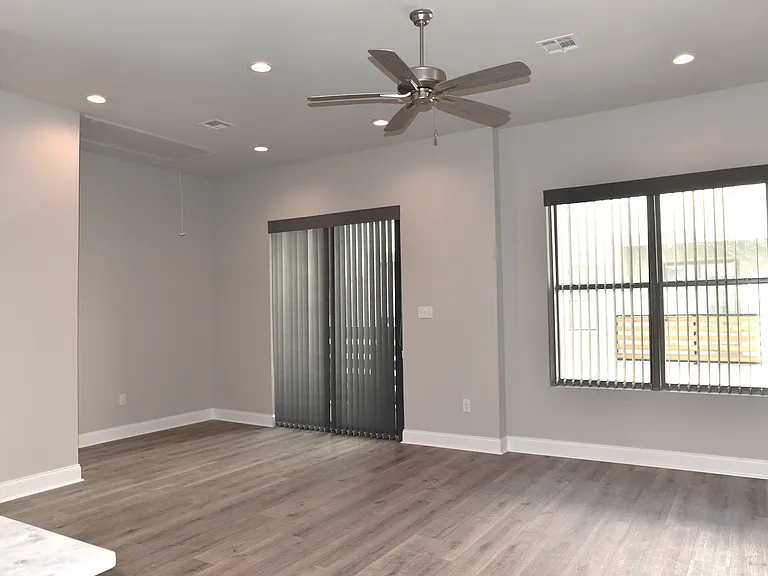 210 Spoonbill Dr — Photo 4