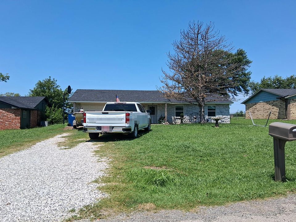 1st image of 528 S 4th Ave