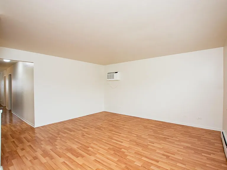 10483 Touhy Ave #2W — Photo 7