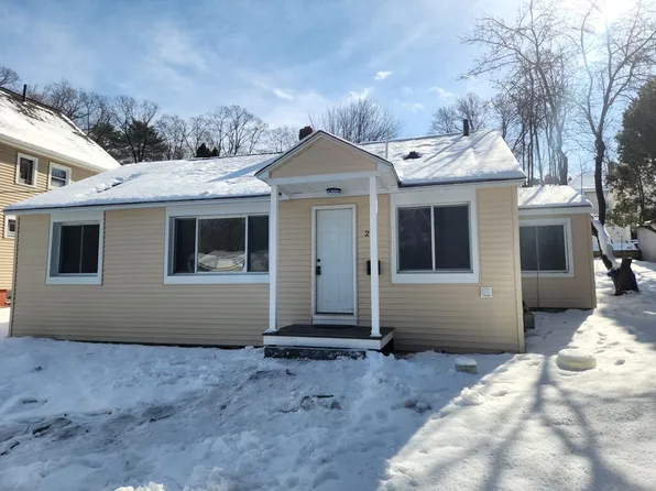 27 Warwick St, Auburn, MA 01501