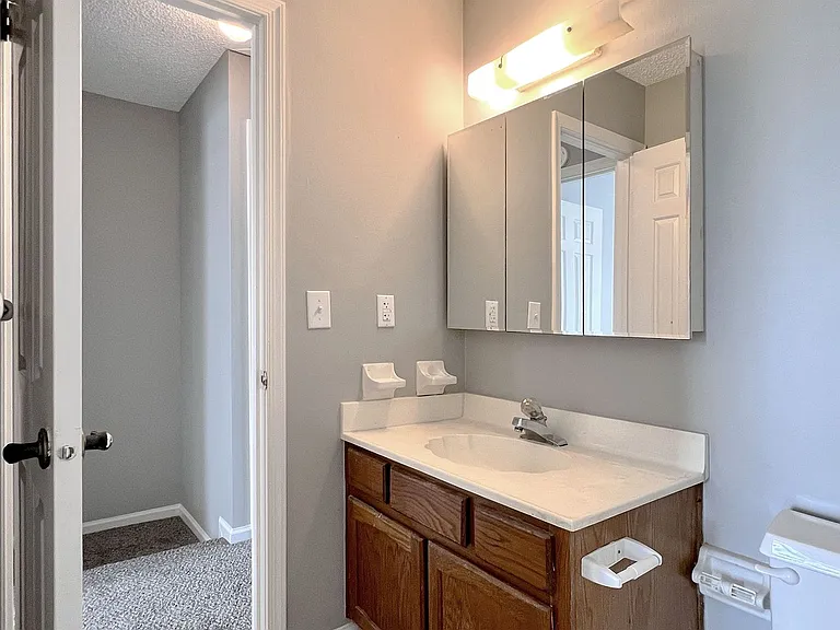 1870 Avenue Q SW — Photo 13