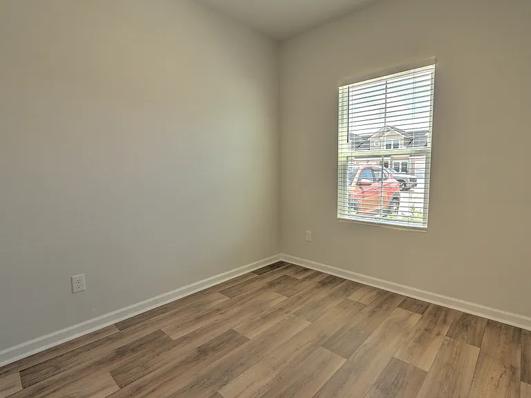 211 River Birch Ln — Photo 27