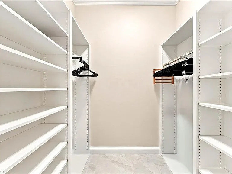 8543 Alessandria Ct — Photo 14