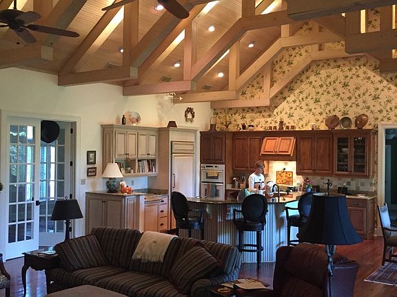 5th image of 9000 Shoal Creek Dr