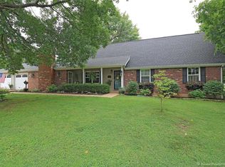 106 S Westwood Dr, Farmington, MO