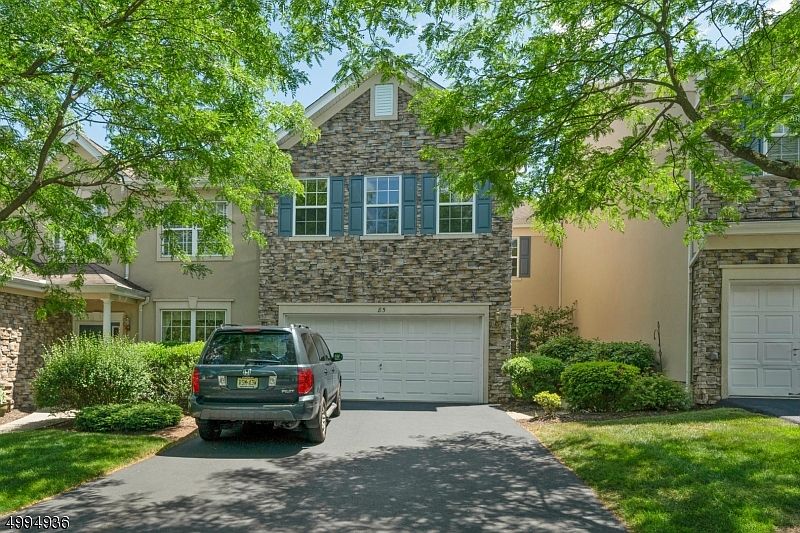 1st image of 85 EBERSOHL CIR