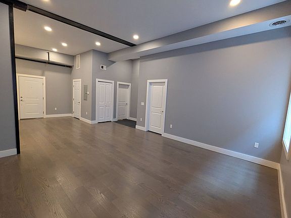 4th image of 122 Remsen St #302