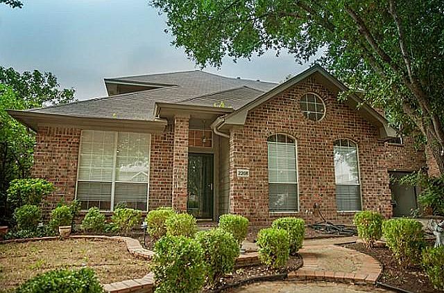 1st image of 2208 Cypress Ct