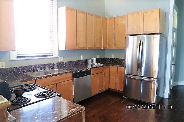 2nd image of 329 S Genois St