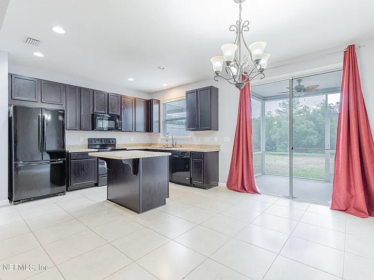 607 Reese Ave — Photo 8