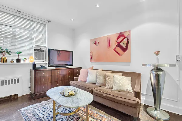 Rented by Compass | media 8