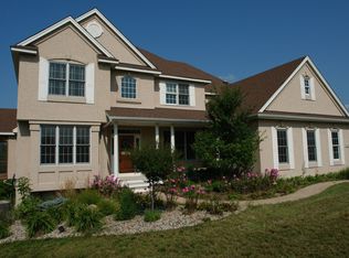 19150 Eagleview Ln, Prior Lake, MN 55372