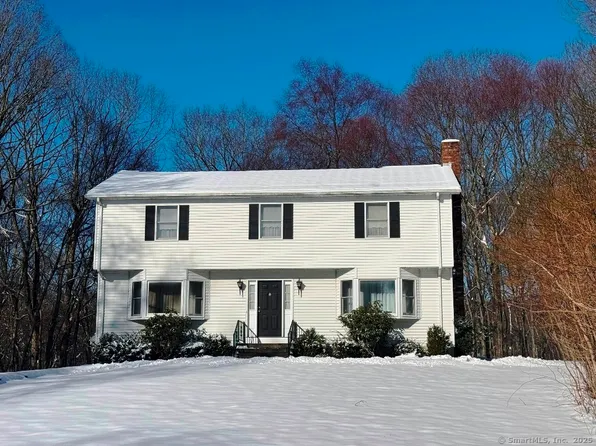 18 Brookwood Court, Prospect, CT 06712