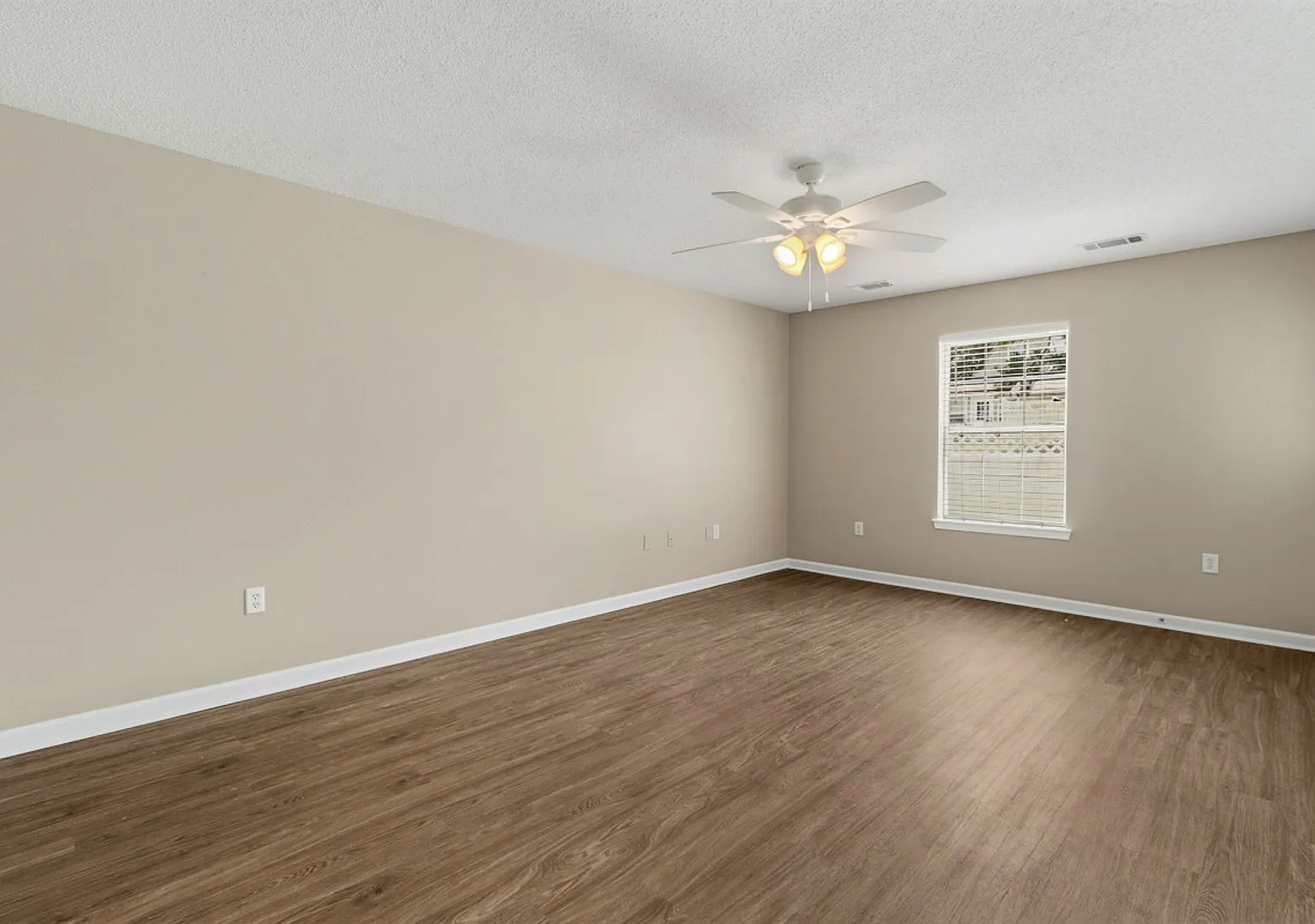Townhome in Villages at Towne Park — Photo 4