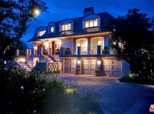 980 Stradella Rd, Los Angeles, CA 90077