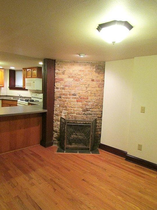 2nd image of 123 E Johnson St #1